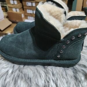 BearPaw, Annabelle, Navy Blue size 10, suede ankleboots.